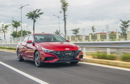 Bảng giá xe Hyundai tháng 12/2024: Hyundai Elantra được giảm giá tới 40 triệu đồng