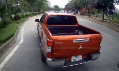Vì sao xe Mitsubishi Triton làm xong máy lại có khói trắng?
