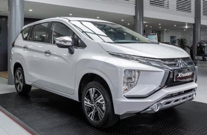 Xin tư vấn xe Mitsubishi Xpander bị hú gió