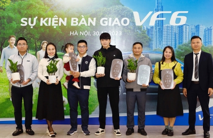 Giữ cam kết, VinFast bàn giao lô VinFast VF 6 những ngày cuối năm