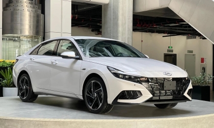 Bảng giá xe Hyundai tháng 4: Hyundai Elantra được ưu đãi 50% lệ phí trước bạ