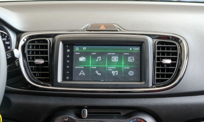 Cài apple carplay trên kia soluto thế nào các bác?