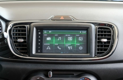 Cài apple carplay trên kia soluto thế nào các bác?