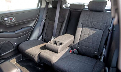 Làm sao để hàng ghế sau của Honda HR-V ngả được sâu hơn?