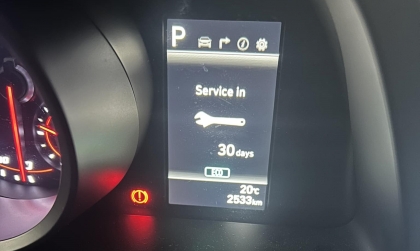 Hyundai Grand i10 báo thế này là sao?