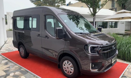 Ford Transit thế hệ mới chuẩn bị ra mắt tại Việt Nam