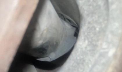 Cao su chân máy Ford Ranger như này đã cần thay chưa ạ?