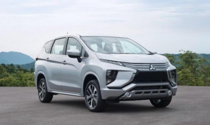 Xpander bị kêu ở cổ pô khi chuyển số D là sao các bác?