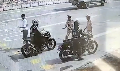 Clip đâm vào CSGT đang làm nhiệm vụ của đoàn xe PKL hơn 30 chiếc đi vào cao tốc Bắc Giang - Lạng Sơn