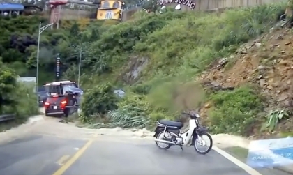 Vĩnh Phúc: Mưa lớn gây sạt lở đường tại Tam Đảo 