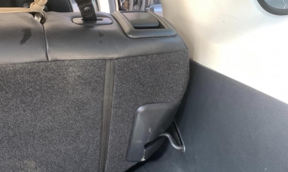 Hàng ghế sau của Honda CRV bị kẹt thì phải xử lý thế nào?