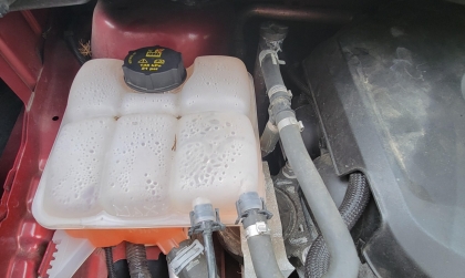 Xin tư vấn xe Everest bị vấn đề về nước làm mát?