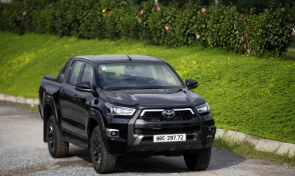 Toyota Hilux mới có gì để cạnh tranh cùng đối thủ?