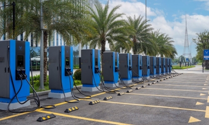 EVN tăng giá, VinFast tăng phí