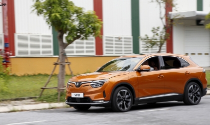 Bảng giá ô tô VinFast tháng 10: VinFast VF 8 được ưu đãi hơn 84 triệu đồng