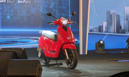 Thế giới 2 bánh: VinFast ưu đãi phí thuê pin cho xe máy điện