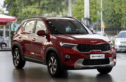 KIA Sonet “khẩn cấp” có mặt tại Hà Nội, chào đón Toyota Raize ra mắt