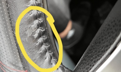 Vỏ bọc vô lăng Corolla Cross bị tróc thì có được bảo hành không?