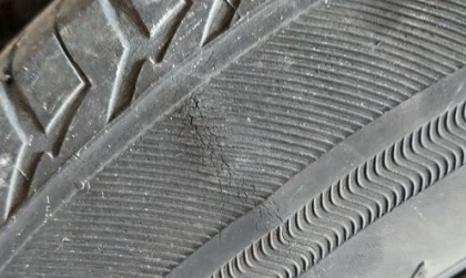 Lốp xe Toyota Vios thế này còn ổn không các bác?