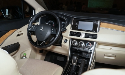 Đề xe Xpander và bật điều hòa bị kêu là vấn đề gì?