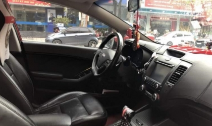 Điều hòa xe Kia Cerato bị yếu bên phụ là do đâu?