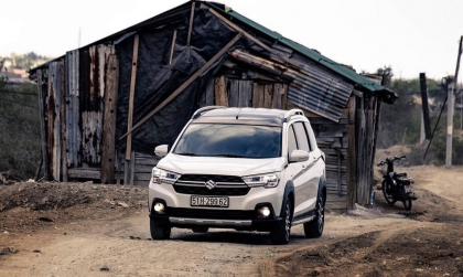 Bảng giá ô tô Suzuki tháng 11: Suzuki XL7 được ưu đãi 100% lệ phí trước bạ