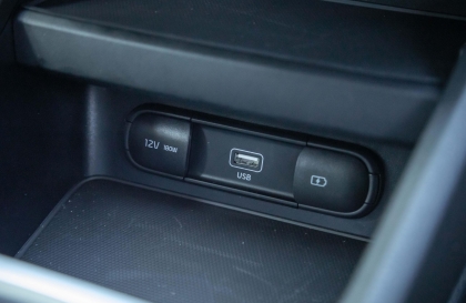 Kia Cerato không nhận USB vì đâu ạ?