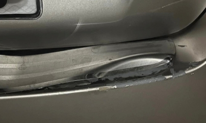 Xước và móp ở cản sau xe Toyota Vios thì làm sao các bác?