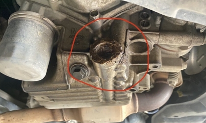 Toyota Vios bị ngấm dầu động cơ là do vấn đề gì?