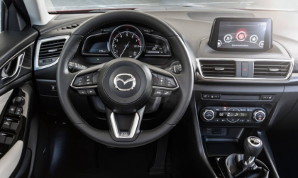 Mazda3 bị rung vô lăng và đầu xe khi trên 100 km/h là vấn đề gì?