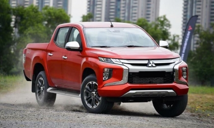 Triton bị kêu như gió lùa khi chạy trên 70 km/h là do đâu?