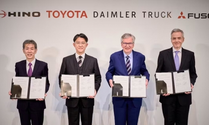 Bê bối gian lận chứng nhận khiến quá trình sáp nhập của Fuso và Hino kéo dài hơn dự kiến