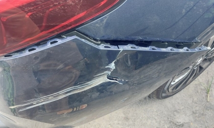 Vỏ nhựa xe Honda City bị bong thế này thì xử lý thế nào?