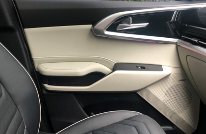 Xin cách xử lý loa trước xe Kia Carens bị giật tiếng