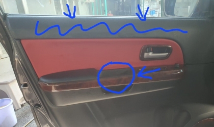 Xin cách xử lý hộc tay nắm cửa Suzuki Vitara bị chảy keo?