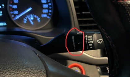 Xe Elantra bị hỏng cụm chỉnh gạt mưa phải làm thế nào?