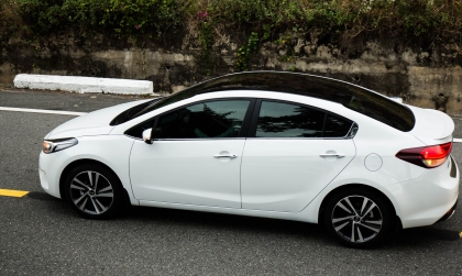 Cho em hỏi về tiếng cọt kẹt ở gầm phía sau xe Kia Cerato?