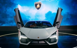 Siêu xe Hybrid Lamborghini Revuelto ra mắt Việt Nam