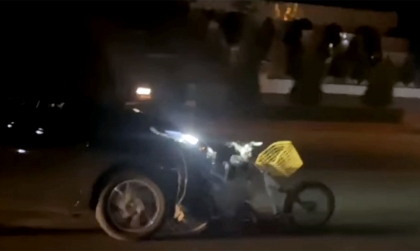 Clip TNGT: Hình ảnh tài xế cầm lái Toyota Vios đâm chết người rồi bỏ chạy tại Thanh Hoá.