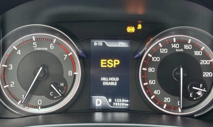 Lỗi ESP của Suzuki XL7 thế này là gì ạ?