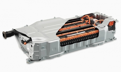 Xe Xanh: Nỗ lực đuổi kịp đối thủ trong lĩnh vực xe điện, Toyota mua lại công ty sản xuất pin từ Panasonic