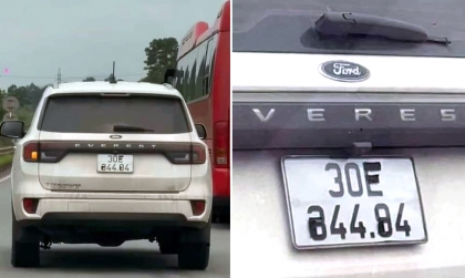 Ford Everest 30L 34494 cố tình dán băng dính che biển số tránh phạt nguội