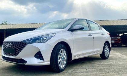 Hyundai accent tự bị tụt ga sau khi ga mạnh là sao ạ?
