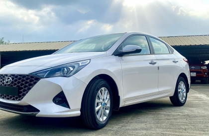 Hyundai accent tự bị tụt ga sau khi ga mạnh là sao ạ?