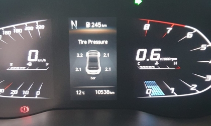 Accent đề nổ bị giật là sao các bác nhỉ?