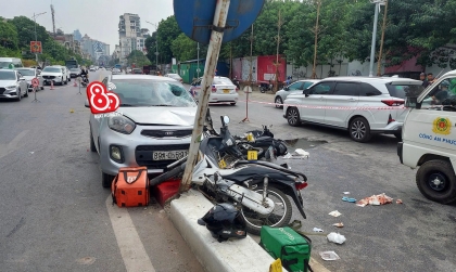 Ảnh TNGT: Tai nạn thảm khốc khi KIA Morning lấn làn đâm vào hai xe máy