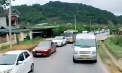 Không thể hài lòng hơn với tình huống dạy Luật Giao thông Đường bộ cho các tài xế thiếu ý thức