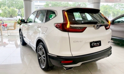 Đèn hậu CR-V 2020 bị thấm nước, xử lý thế nào?