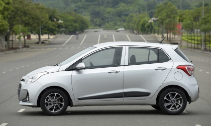 Hyundai Grand i10 bị bó phanh sau khi rửa thì phải làm thế nào?