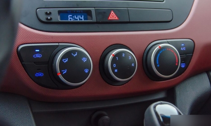 Vì sao Hyundai i10 chỉ lấy gió ngoài khi khởi động?